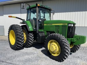John Deere 7610